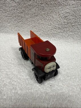 Thomas & Friends Elizabeth dump truck Red and Orange Cargo Truck